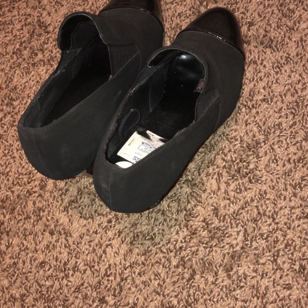Black heel